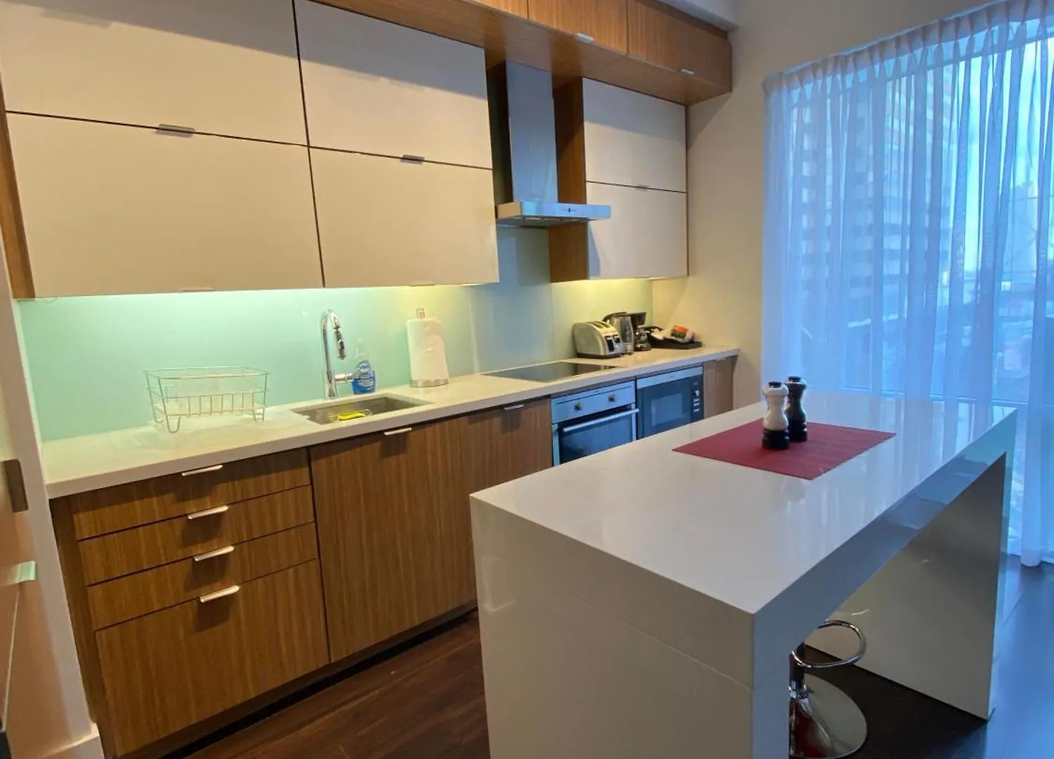Rivetstays - The Atmos II Toronto Apartment