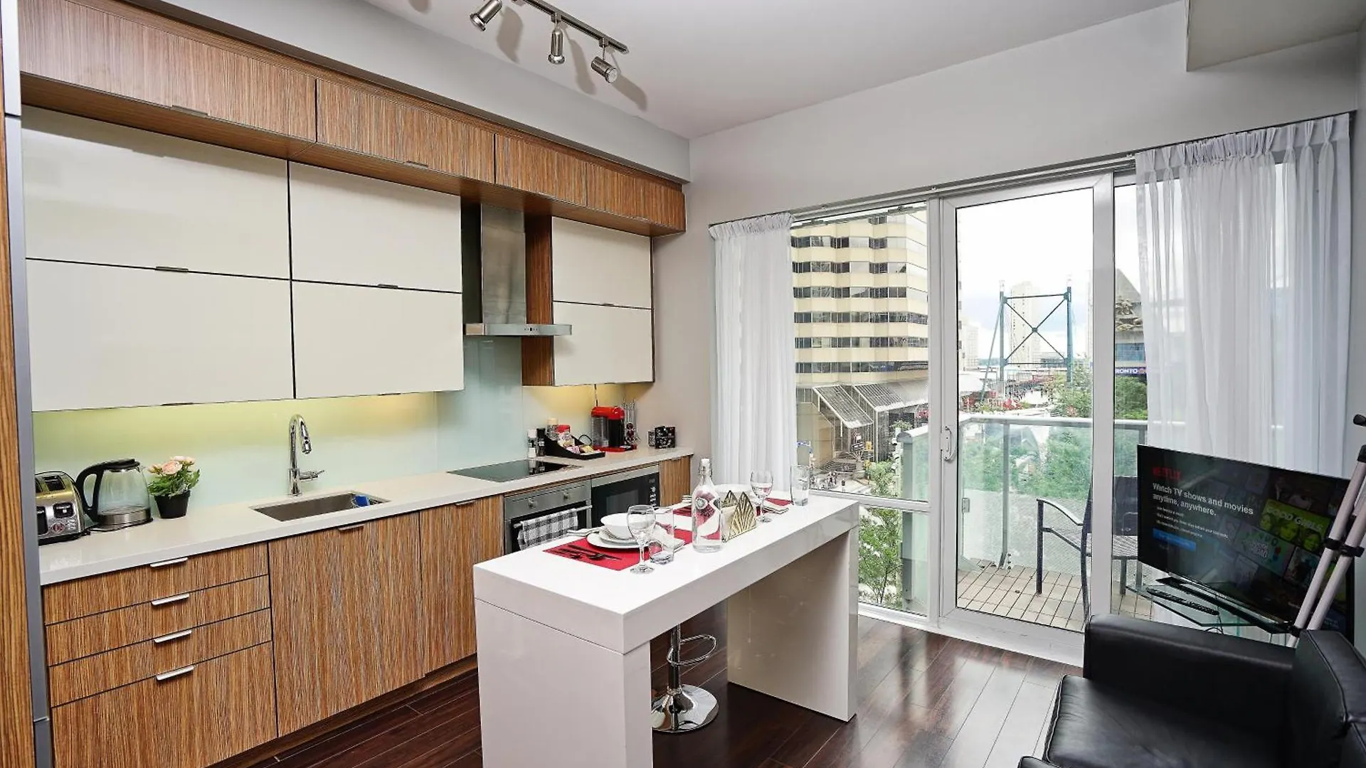 Rivetstays - The Atmos II Toronto