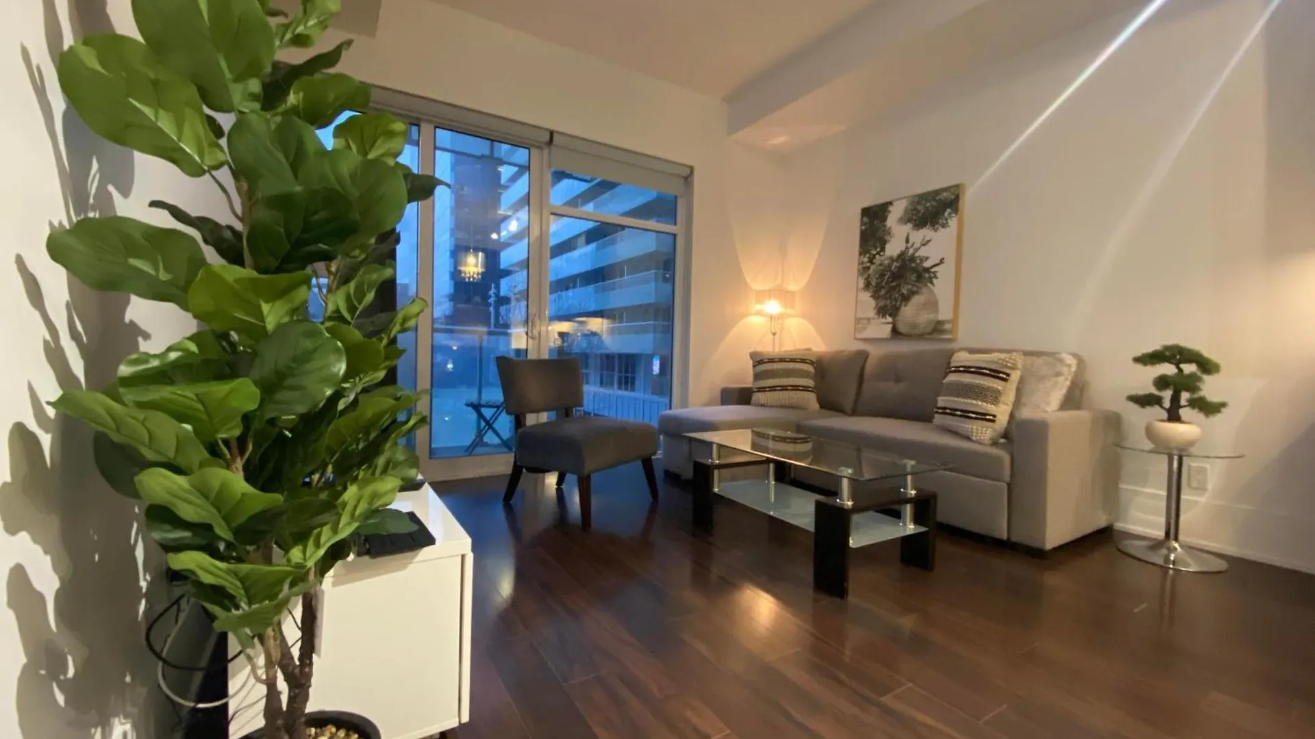 Rivetstays - The Atmos II Toronto